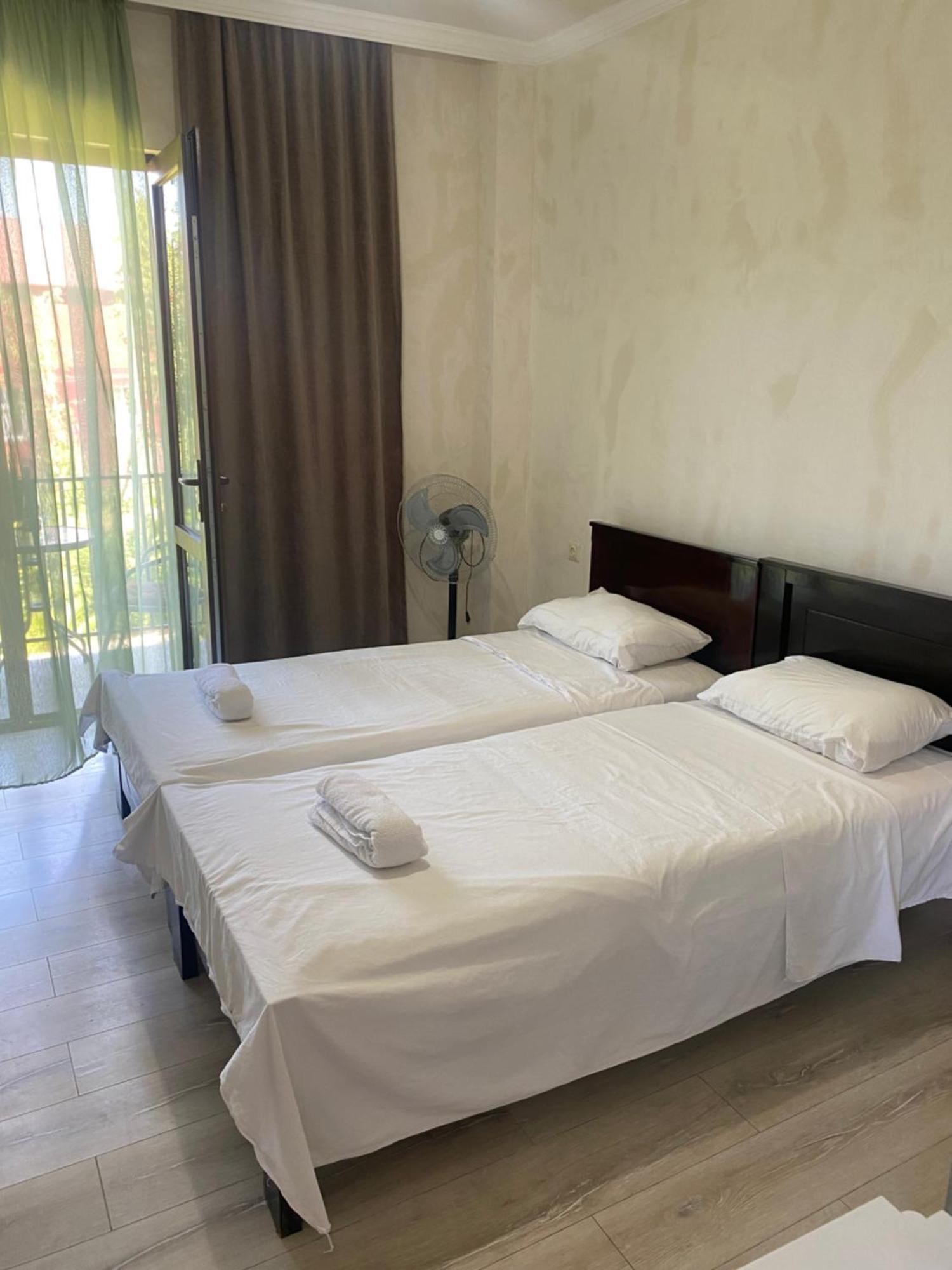 Family Hotel Our House Tsikhisdziri  Bagian luar foto