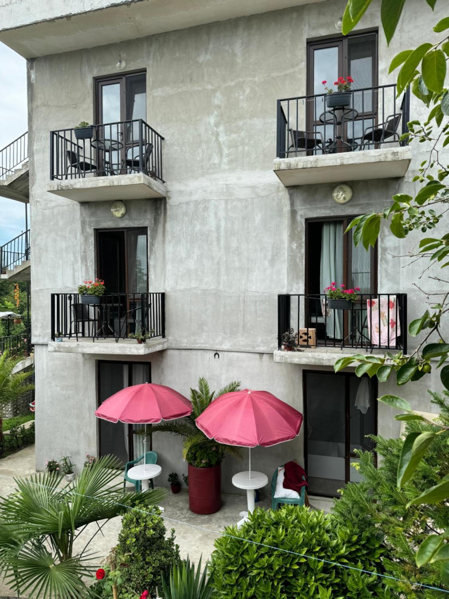Family Hotel Our House Tsikhisdziri  Bagian luar foto